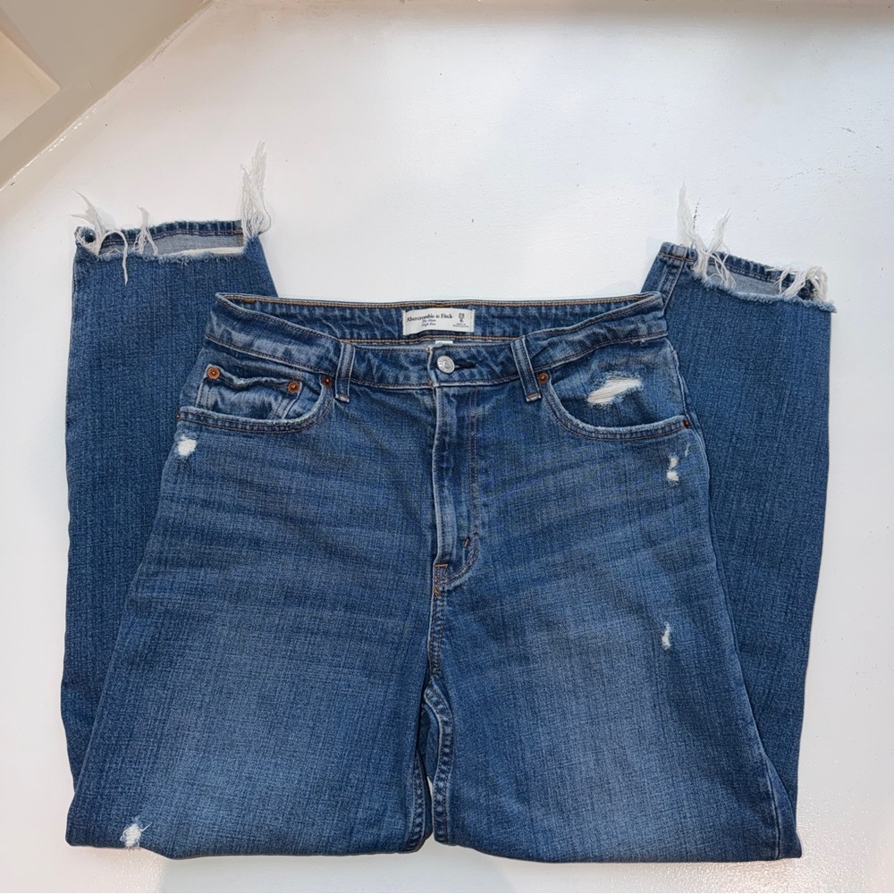 Abercrombie & Fitch The Mom High Rise Curve Love Distressed Jeans Size 8
